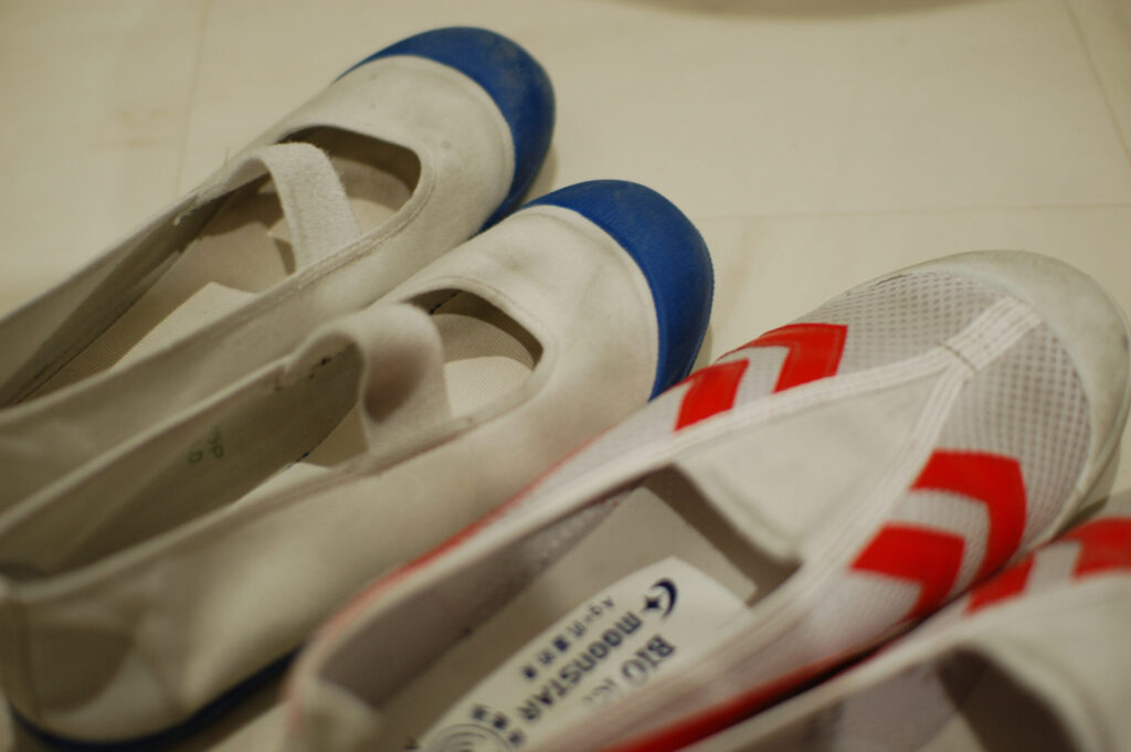 持ち帰ってきた汚れた上履き